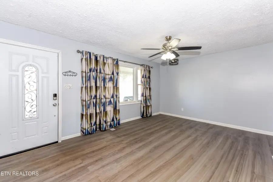 2533 Davenport Rd, Knoxville, TN 37920 - Image #2