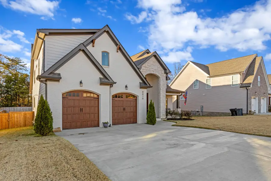 8870 Silver Maple Dr, Ooltewah, TN 37363 - Image #2