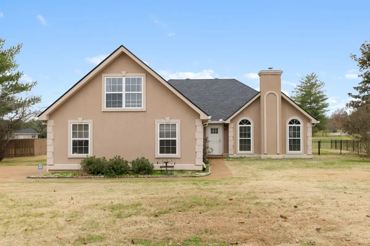 1240 Hunters Point Ln, Spring Hill, TN 37174 - Image #1