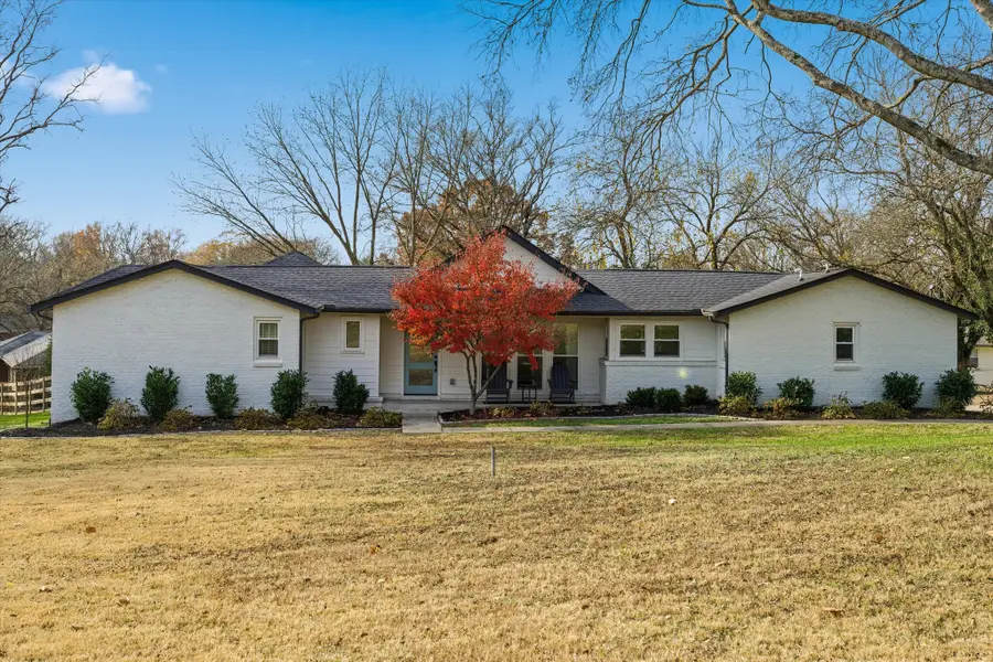 827 Summerly Dr, Nashville, TN 37209 - Image #2