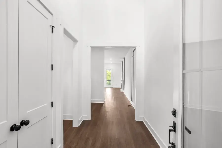 2211 18th Ave N, Nashville, TN 37208 - Image #2