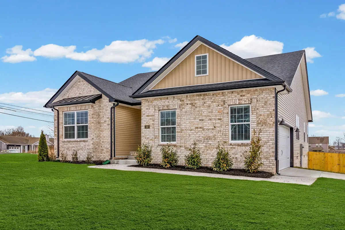 1243 Iris Glen Dr, Clarksville, TN 37042 - Image #1