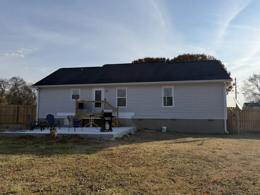 405 Edmonson Ave, Chapel Hill, TN 37034 - Image #2