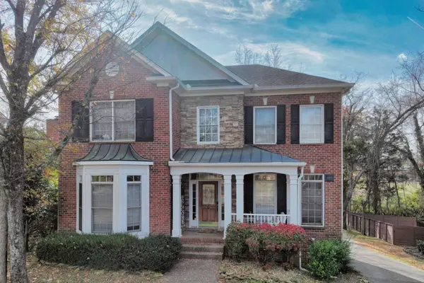 105 Windstar Bay Blvd, Hendersonville, TN 37075