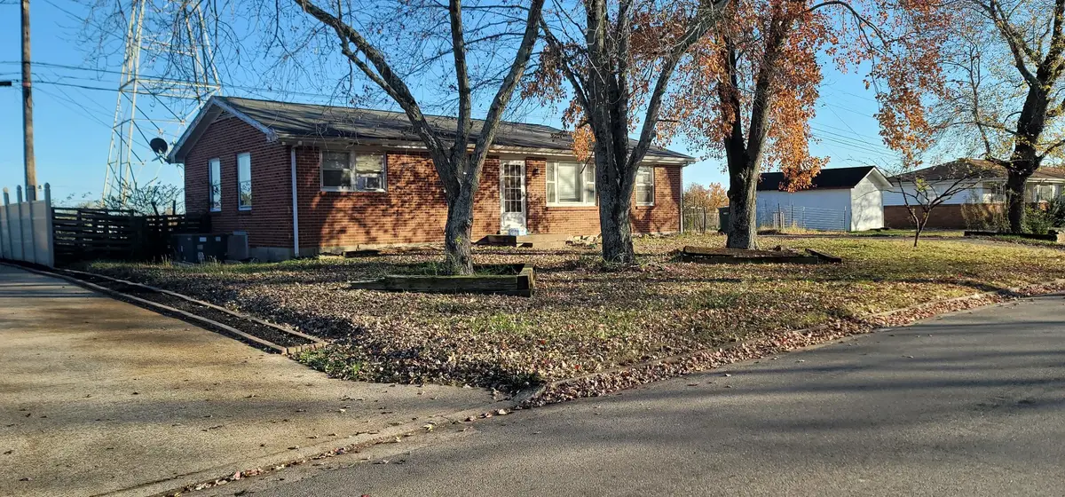 829 Glendale Dr, Clarksville, TN 37043 - Image #1