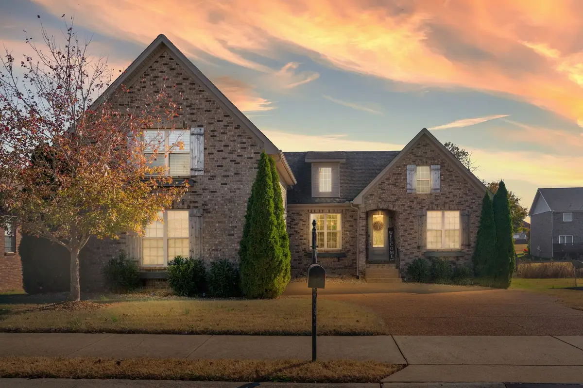 144 Captains Cir, Hendersonville, TN 37075 - Image #1