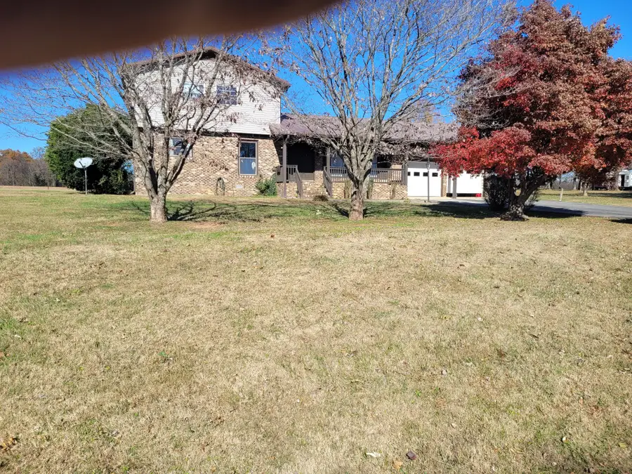 131 Freedom Ln, Winchester, TN 37398 - Image #2