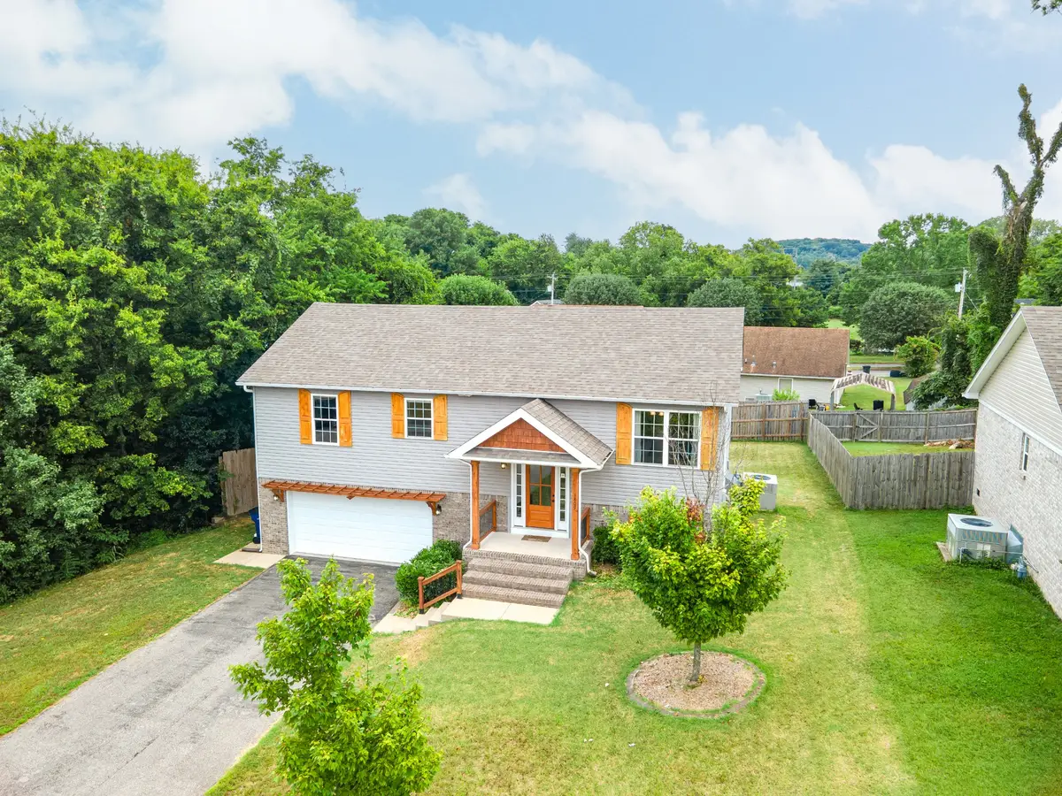 1809 Susan Rd, Columbia, TN 38401 - Image #1