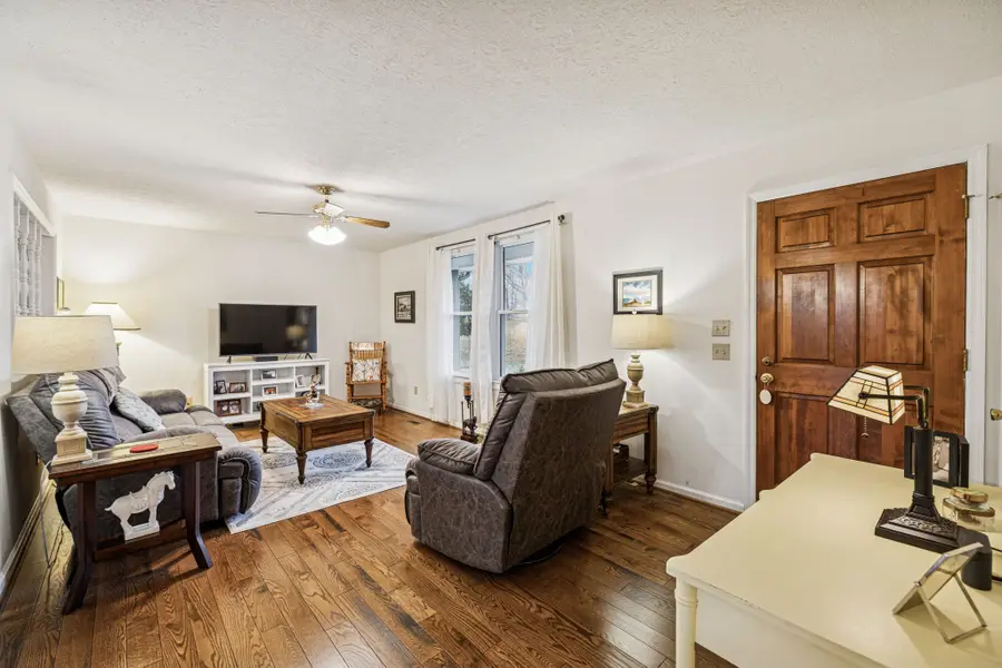 3328 Beckwith Rd, Mount Juliet, TN 37122 - Image #3