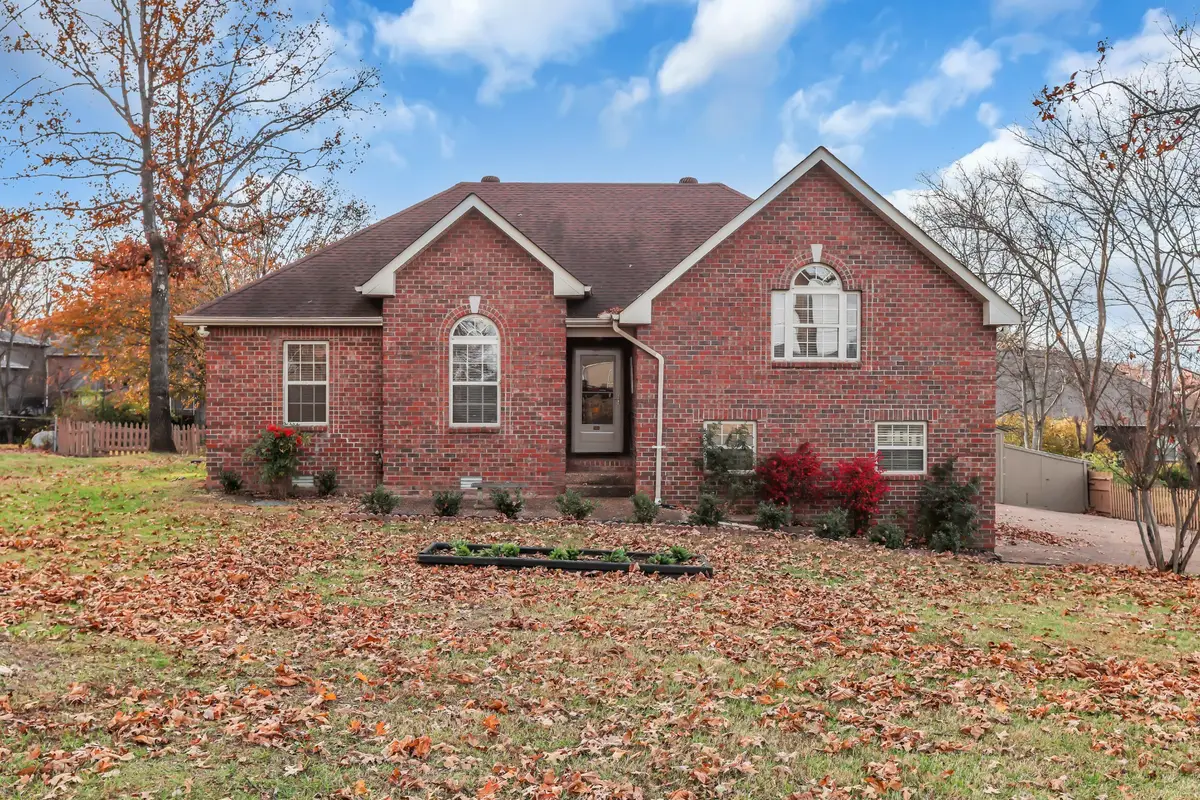 131 Lane Dr, Mount Juliet, TN 37122 - Image #1
