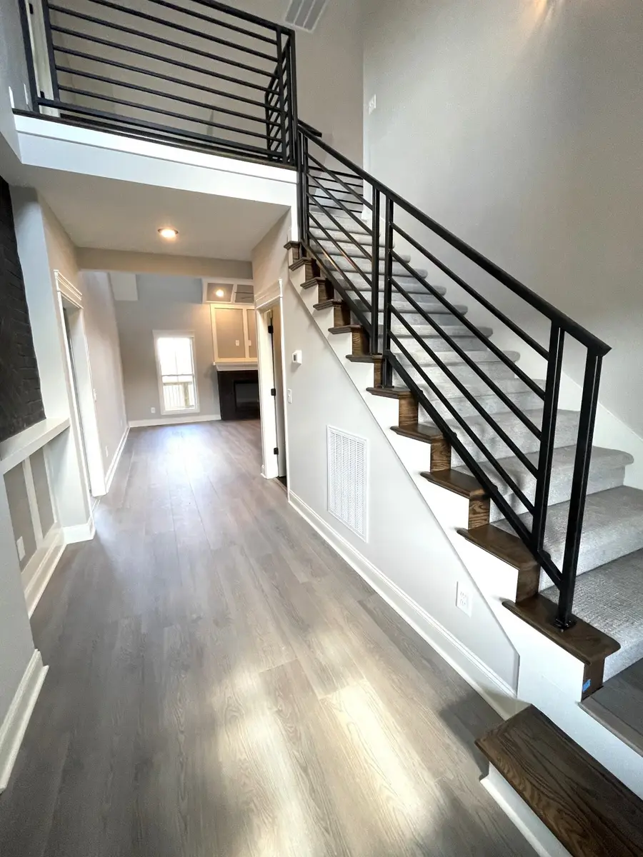 845 Willowicke Dr, Clarksville, TN 37043 - Image #2