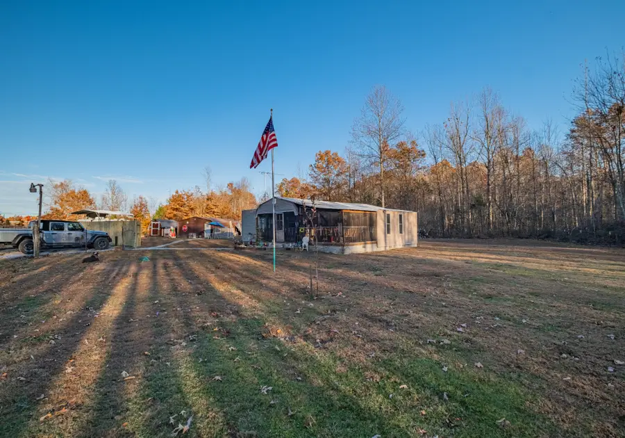 73 Spring Lake Cir, Beechgrove, TN 37018 - Image #2