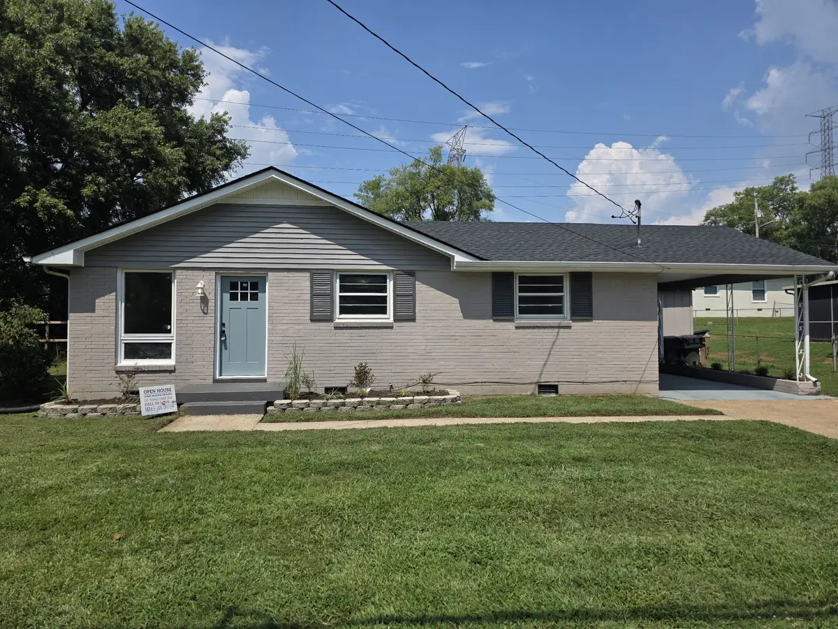 3228 Cloverwood Dr, Nashville, TN 37214 - Image #1