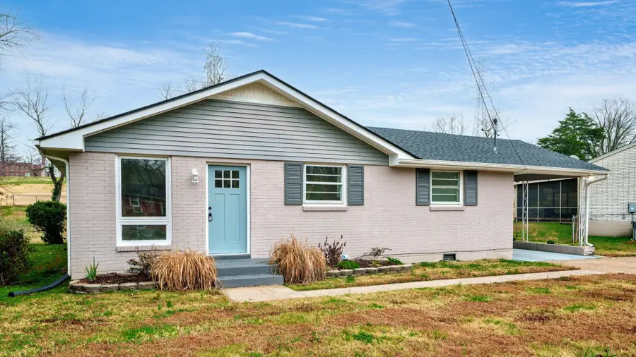 3228 Cloverwood Dr, Nashville, TN 37214 - Image #2