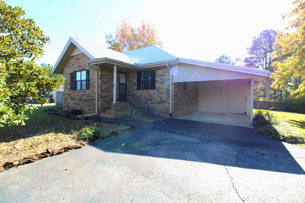 11 Melton Rd, Wildersville, TN 38388 - Image #1