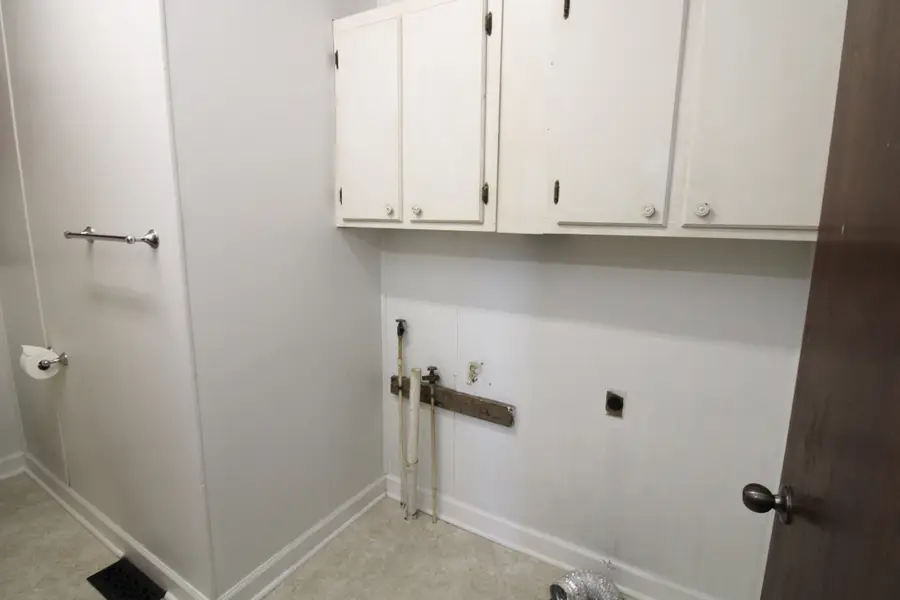 11 Melton Rd, Wildersville, TN 38388 - Image #3