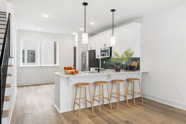 303 Normans Ct, Nashville, TN 37216