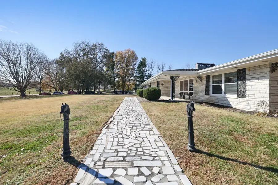 676 Ferguson Hill Rd, Lafayette, TN 37083 - Image #3