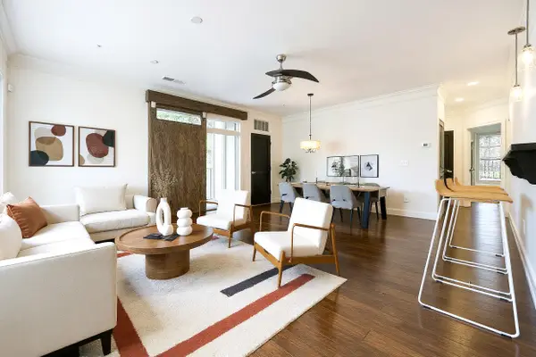 3100 West End Circle #102, Nashville, TN 37203