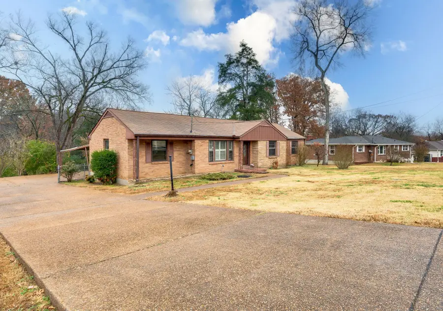 521 Bismark Dr, Nashville, TN 37210 - Image #2