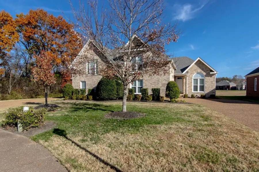 168 Stoners Glen Dr, Hermitage, TN 37076 - Image #2