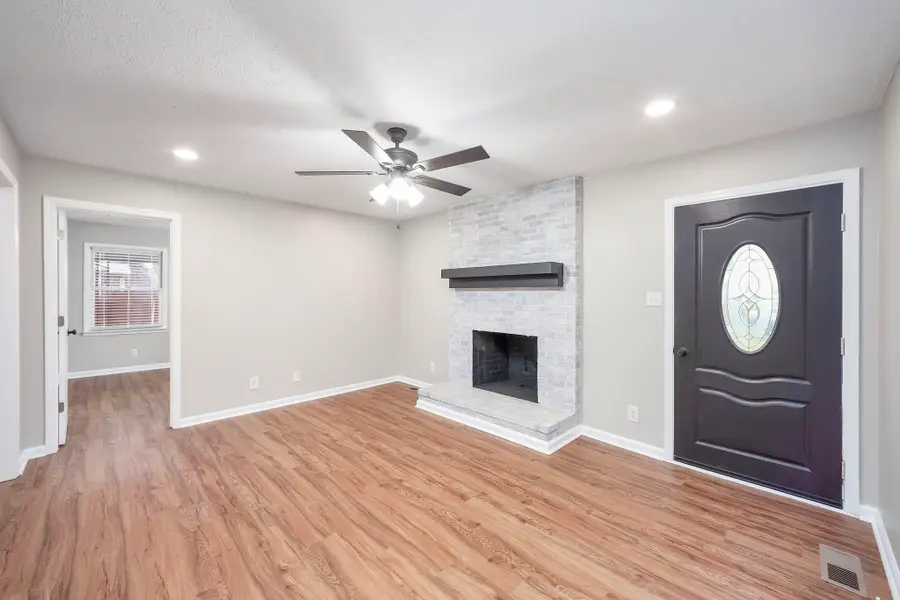 621 Campbell Ln, Jackson, TN 38301 - Image #3