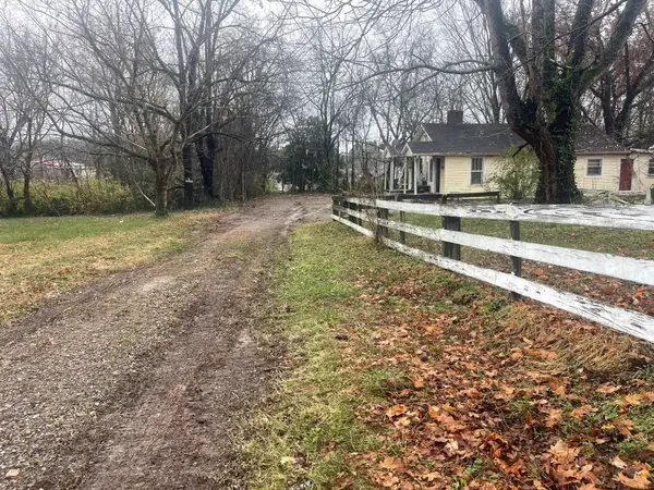 588 19th Ave W, Springfield, TN 37172