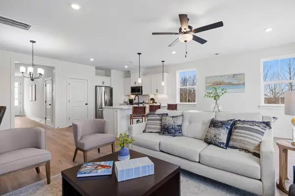 6052 Mill Tree Ct, Nashville, TN 37221