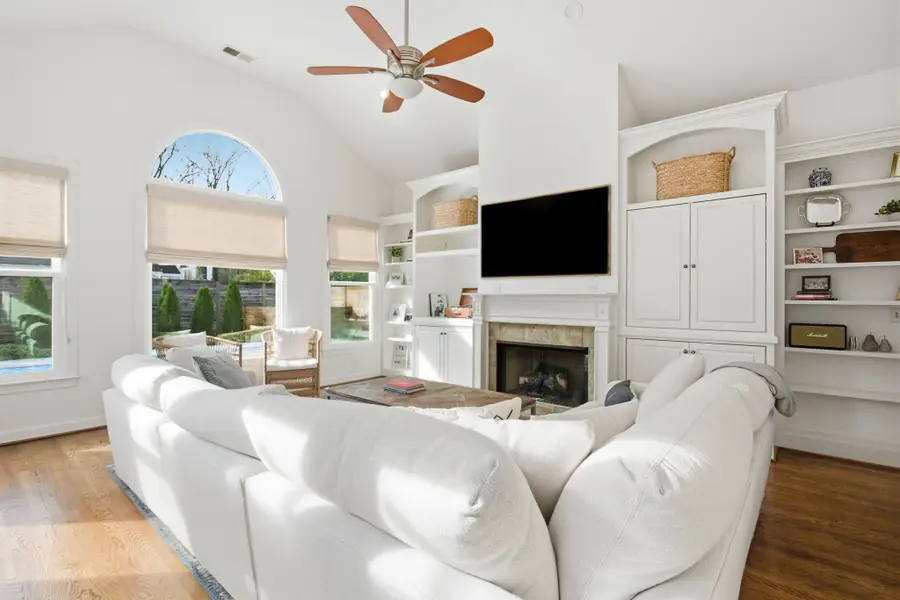 107 Brookfield Ave, Nashville, TN 37205 - Image #3