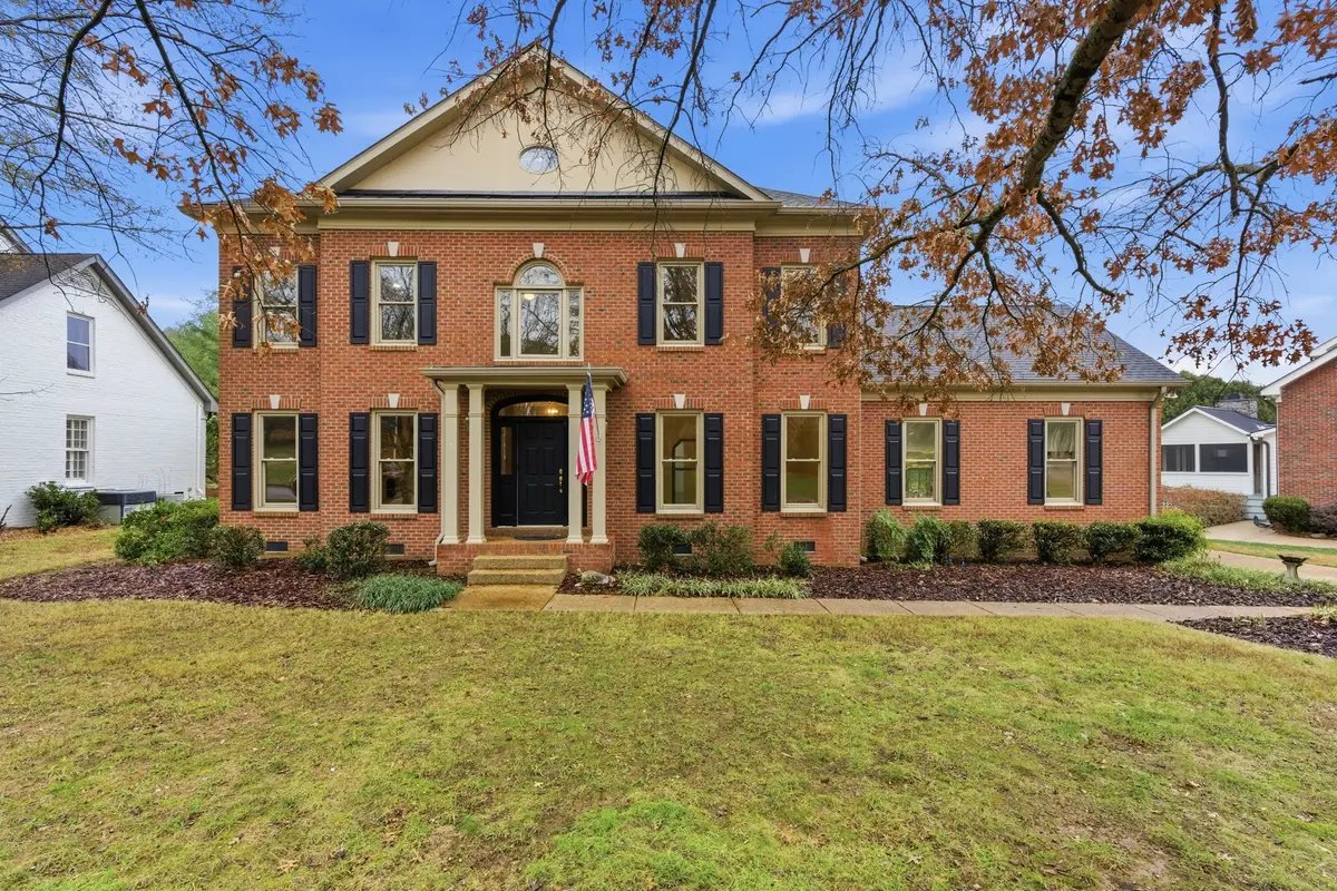 2046 Hunterwood Dr, Brentwood, TN 37027 - Image #1