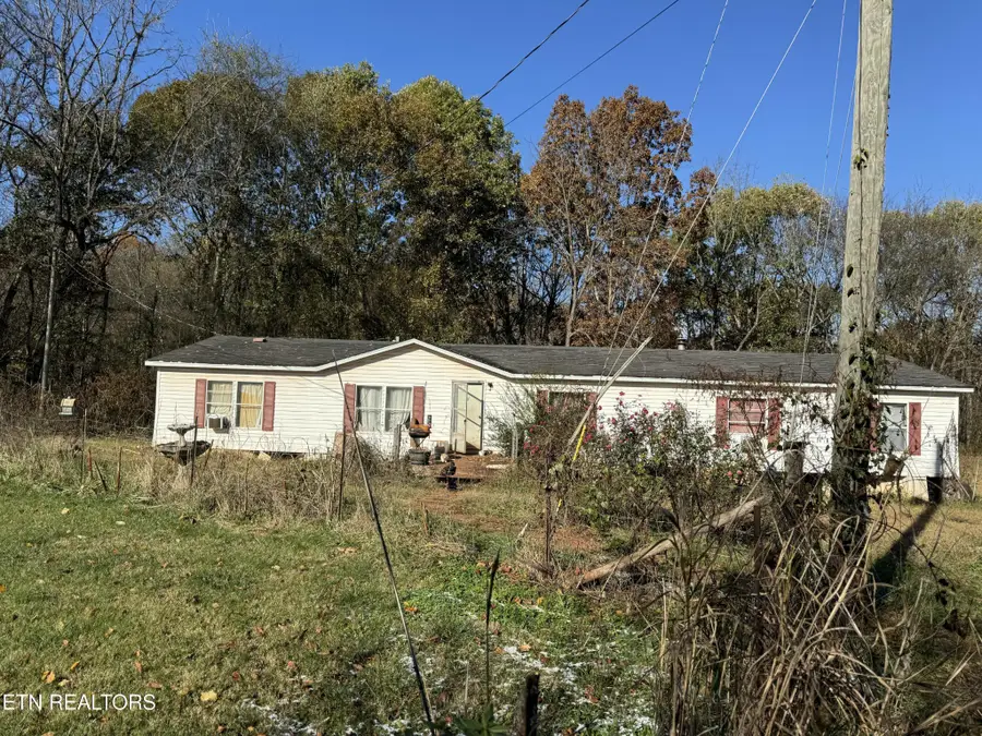 4232 Sweetwater Vonore Rd, Sweetwater, TN 37874 - Image #2