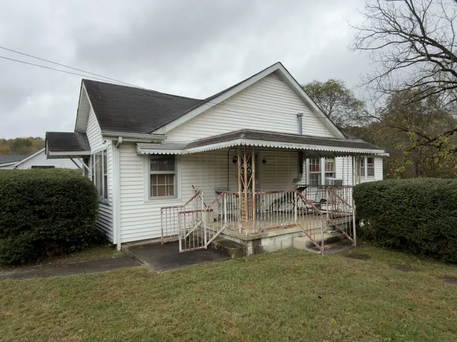 2594 Faulkner Springs Rd, McMinnville, TN 37110 - Image #2