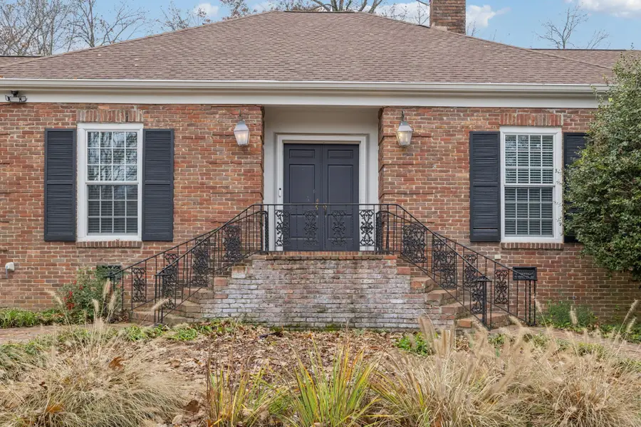 6012 Hickory Valley Rd, Nashville, TN 37205 - Image #3