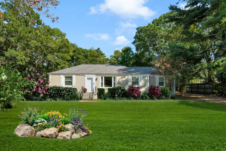 417 Blue Hills Dr, Nashville, TN 37214 - Image #2