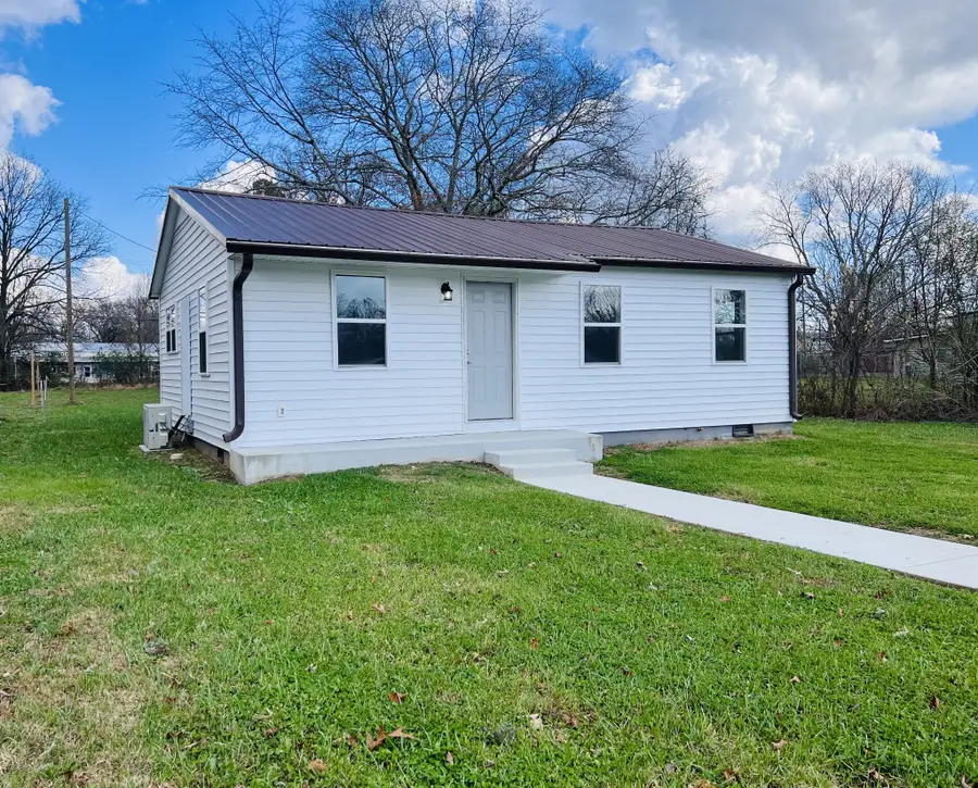 305 S Polk St, Tullahoma, TN 37388 - Image #2