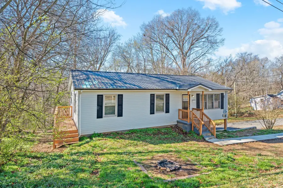 1642 Keesee Rd, Clarksville, TN 37040 - Image #2