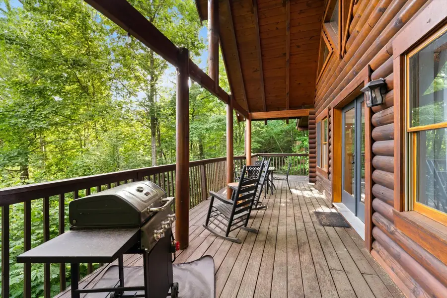 945 Scenic Trl, Gatlinburg, TN 37738 - Image #3