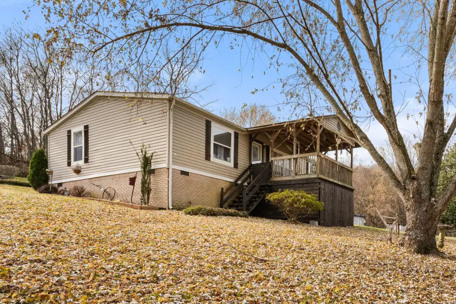 1892 Preacher Holt Rd, Mount Pleasant, TN 38474 - Image #2