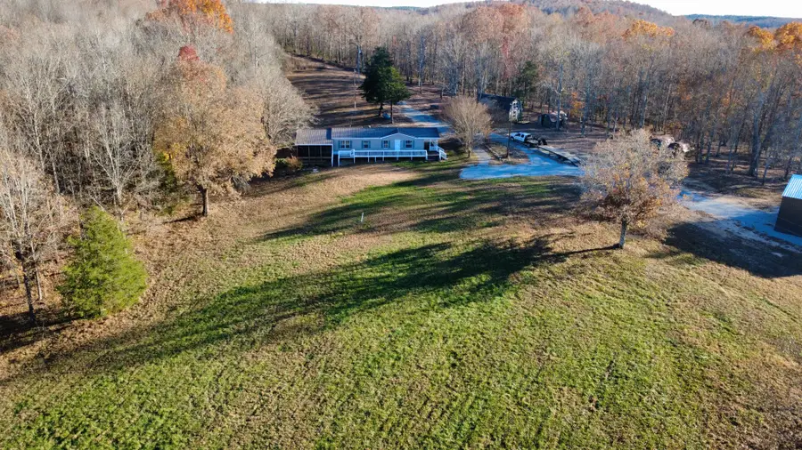 298 Leonard Jackson Rd, Waynesboro, TN 38485 - Image #3