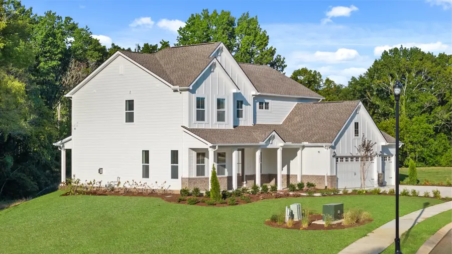 2451 Williams Ridge Dr, Columbia, TN 38401 - Image #2