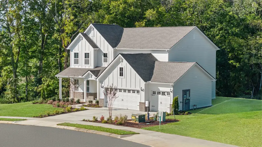 2451 Williams Ridge Dr, Columbia, TN 38401 - Image #3