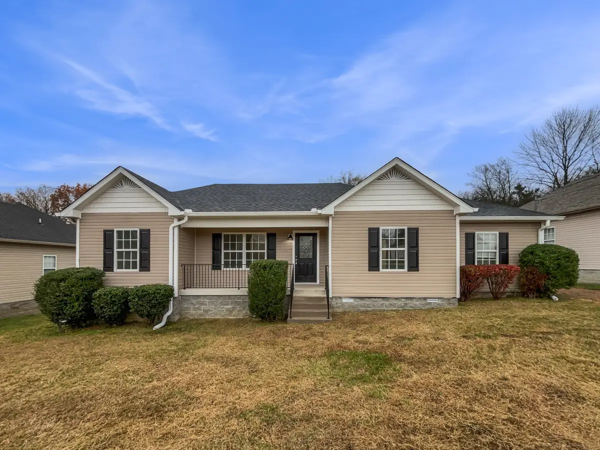 342 Nesbitt Ln, Madison, TN 37115 - Image #1
