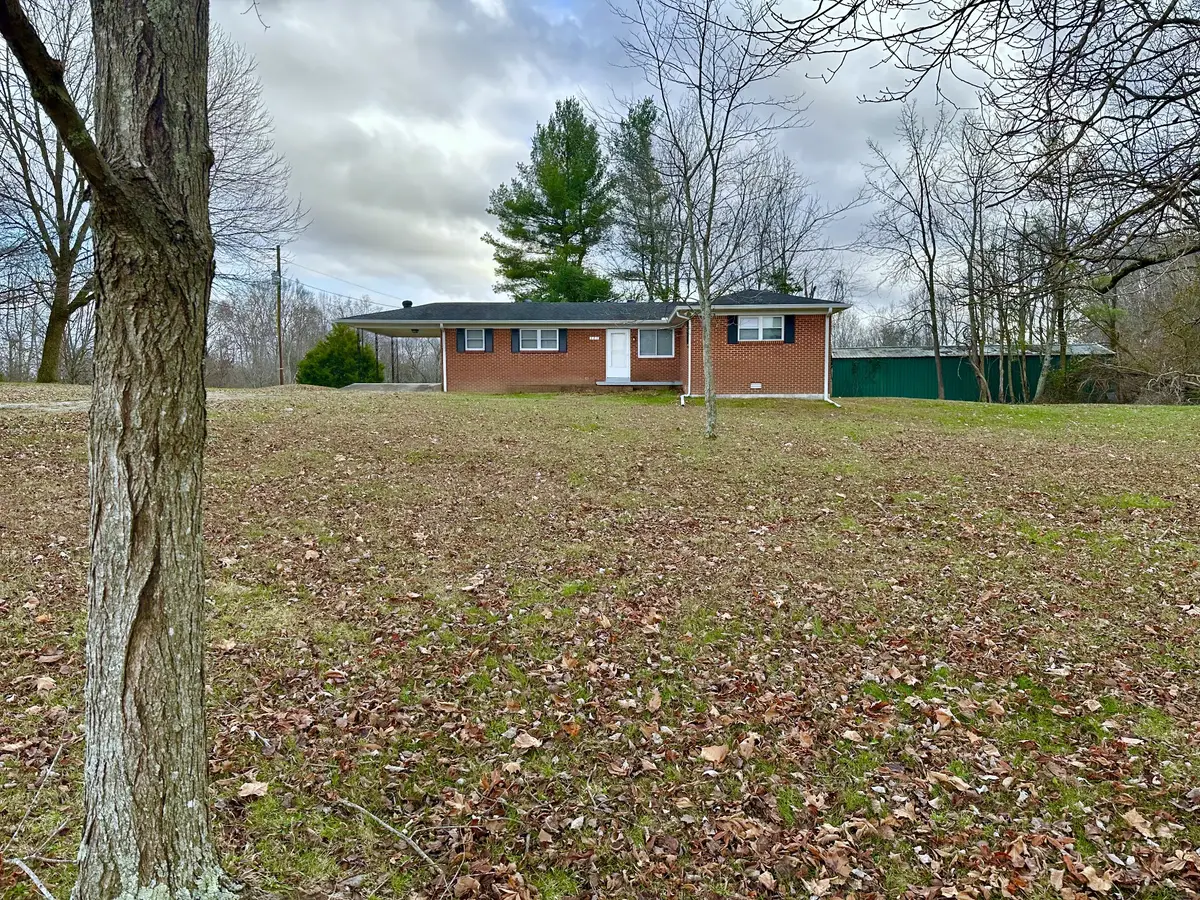 329 Poplar Dr, Red Boiling Springs, TN 37150 - Image #1