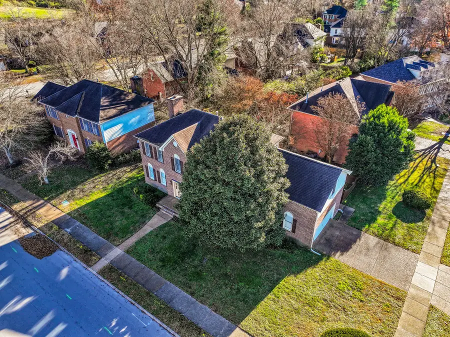 1404 Buckingham Cir, Franklin, TN 37064 - Image #2