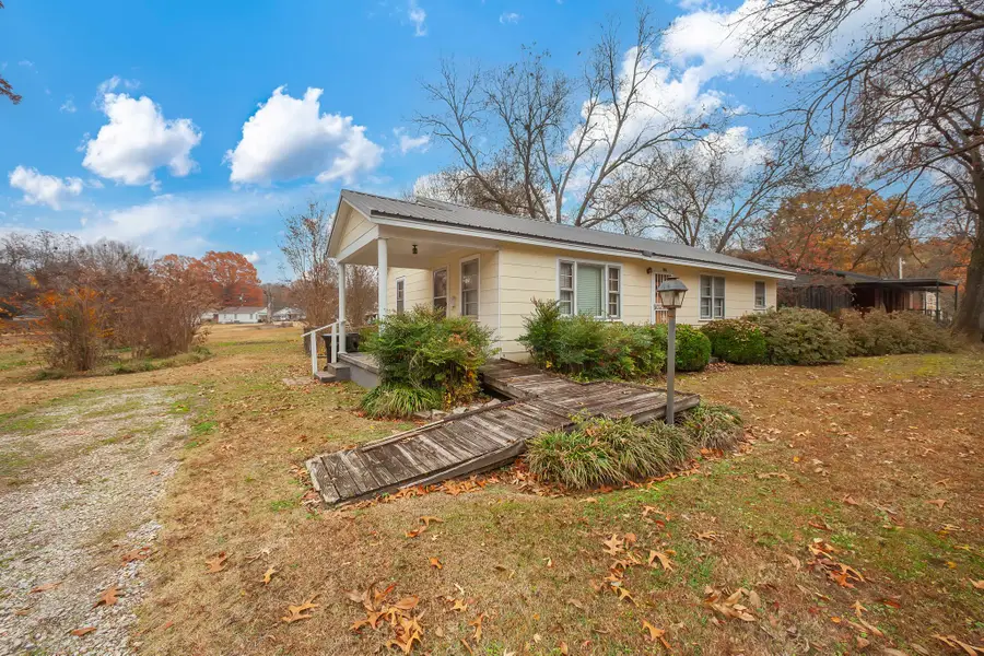 185 S Royal St, Dyer, TN 38330 - Image #3