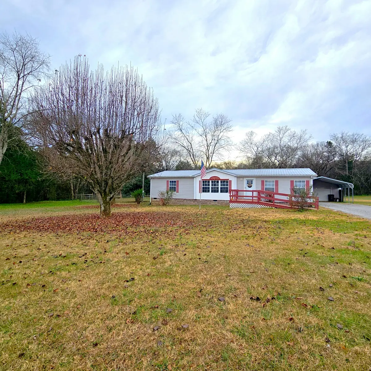 112 N Fork Dr, Chapel Hill, TN 37034 - Image #1