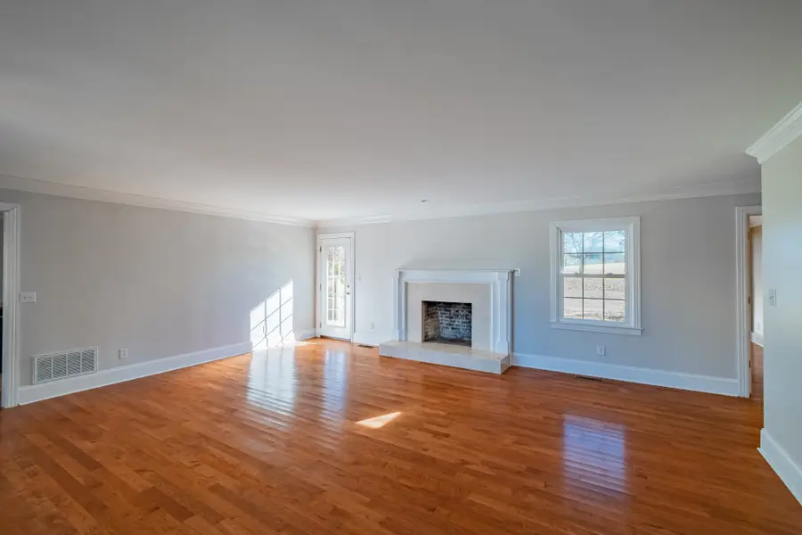 1727 Country Club Drive, Tullahoma, TN 37388 - Image #2