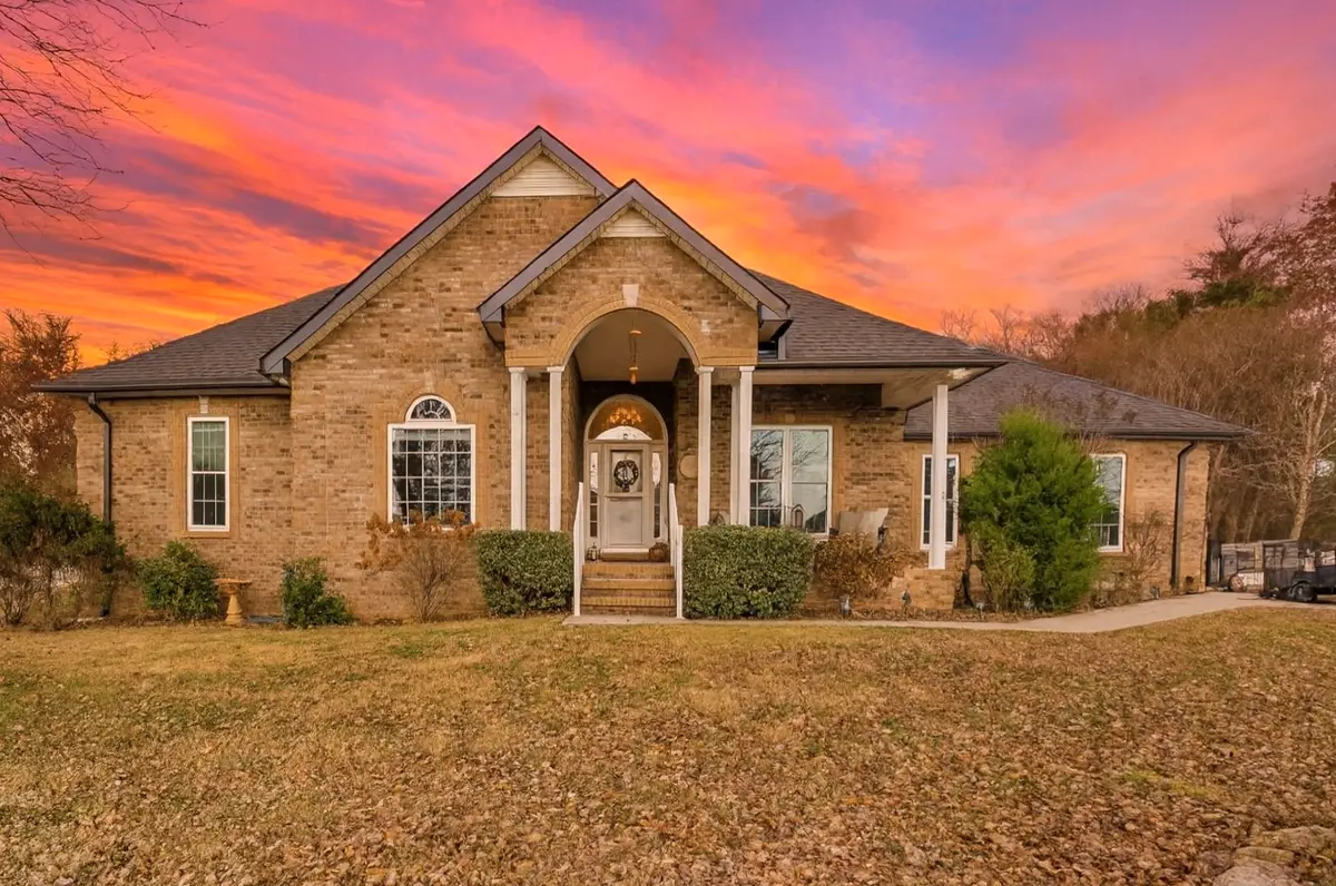 495 Favre Cir, Winchester, TN 37398 - Image #1