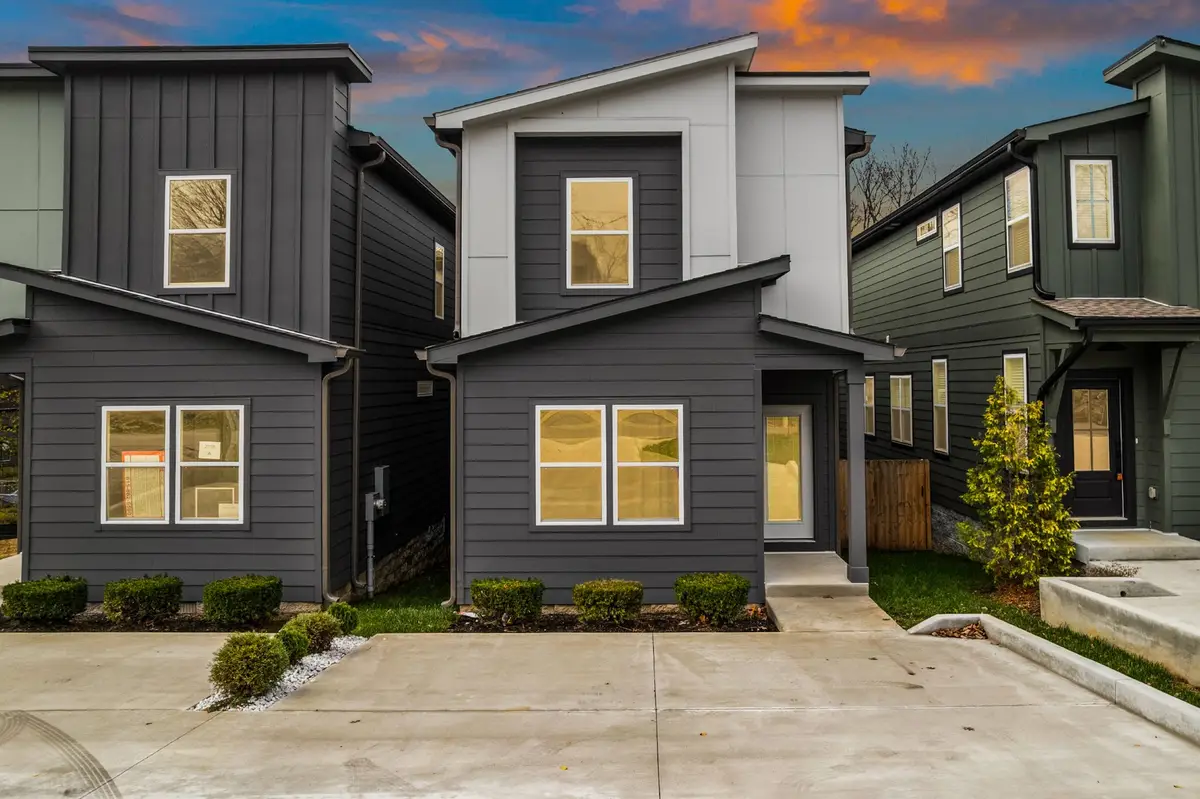 2118B Burns St, Nashville, TN 37216 - Image #1