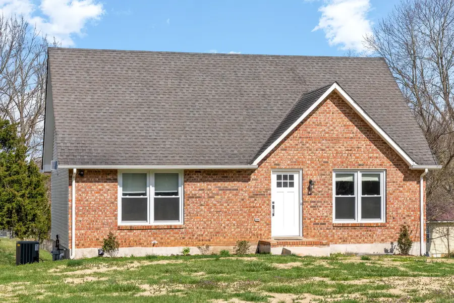 1815 Palamino Dr, Clarksville, TN 37042 - Image #2